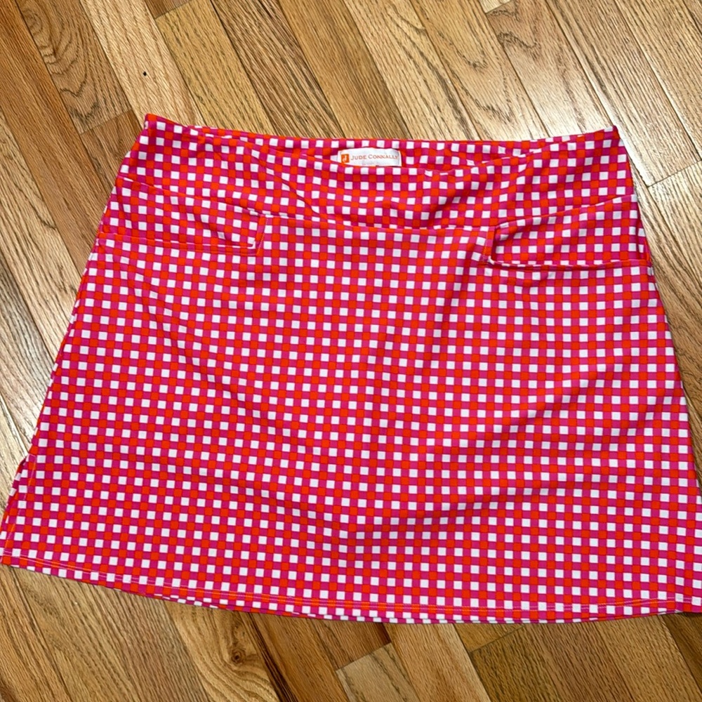 Jude Connally skort